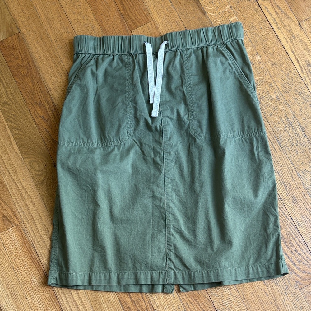 Pact Organic Green knee-length skirt